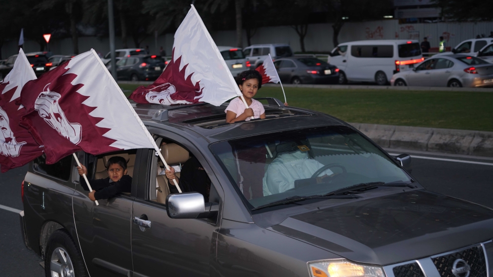 It was a sea of flags along the Corniche in Doha [Sorin Furcoi/XEn News] 